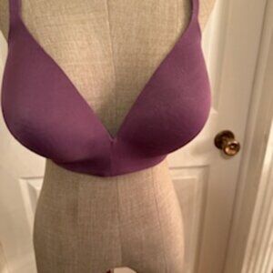 Victoria Secret Woman's  beautiful plum color bra in size 38D